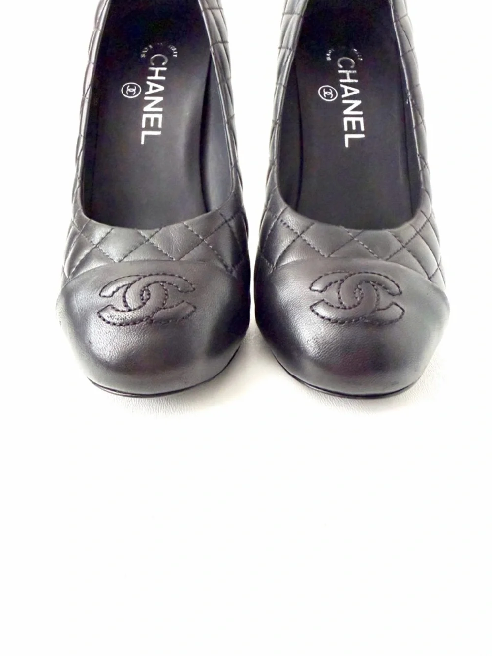 CHANEL | Quilted CC Cap Toe Leather High Heel Pumps‎ Black EU 37.5